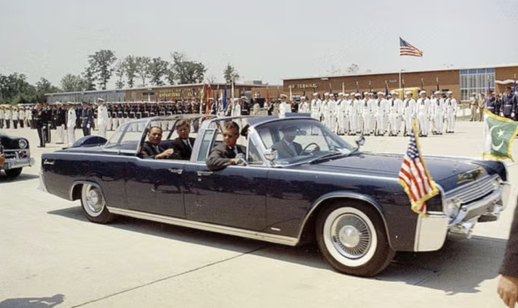 John F. Kennedy’s 1961 Lincoln Continental Convertible SS-100-X | Rad Air Complete Car Care John F. Kennedy’s 1961 Lincoln Continental Convertible SS-100-X