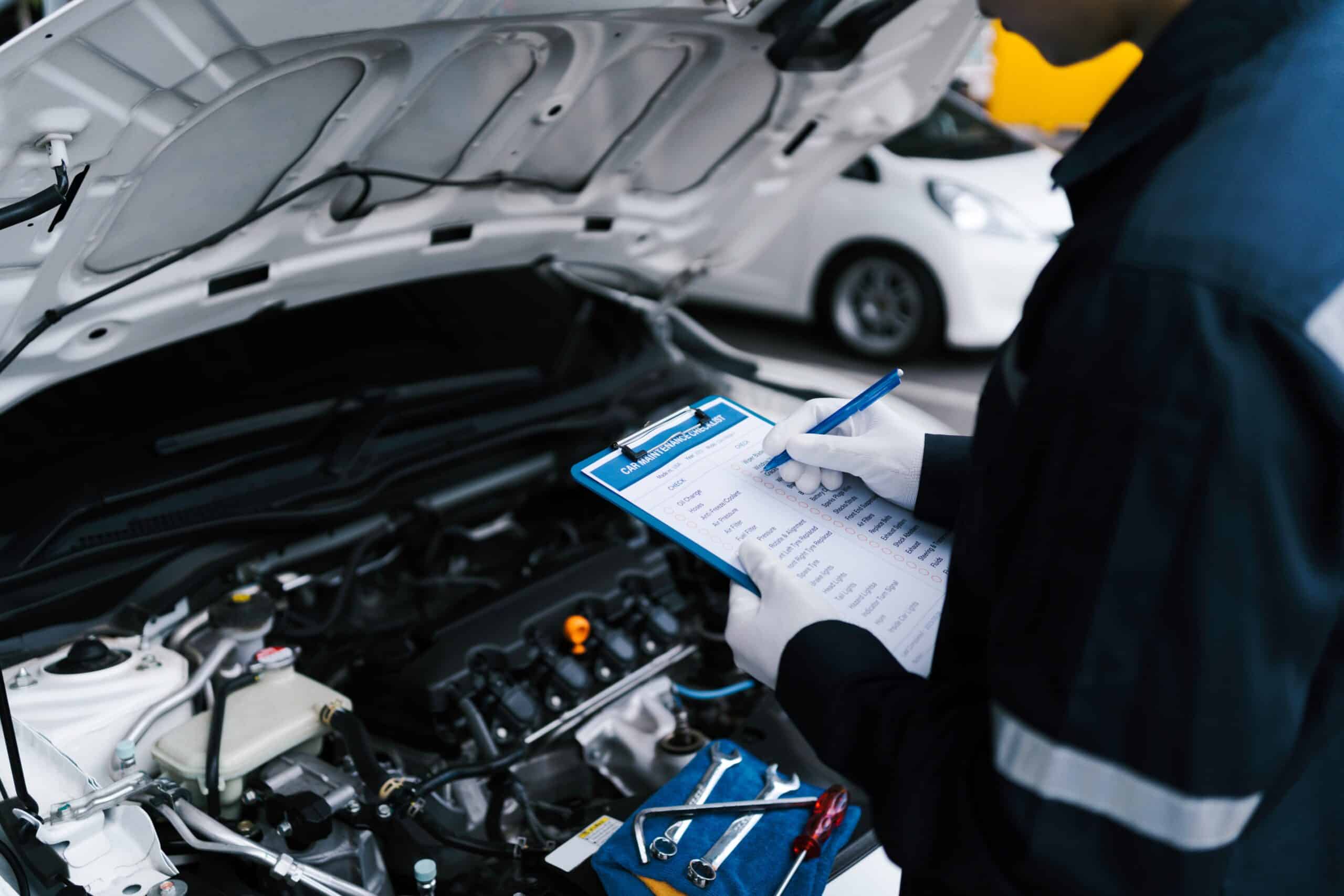 Rad Air technician running an OBD-II diagnostic scan